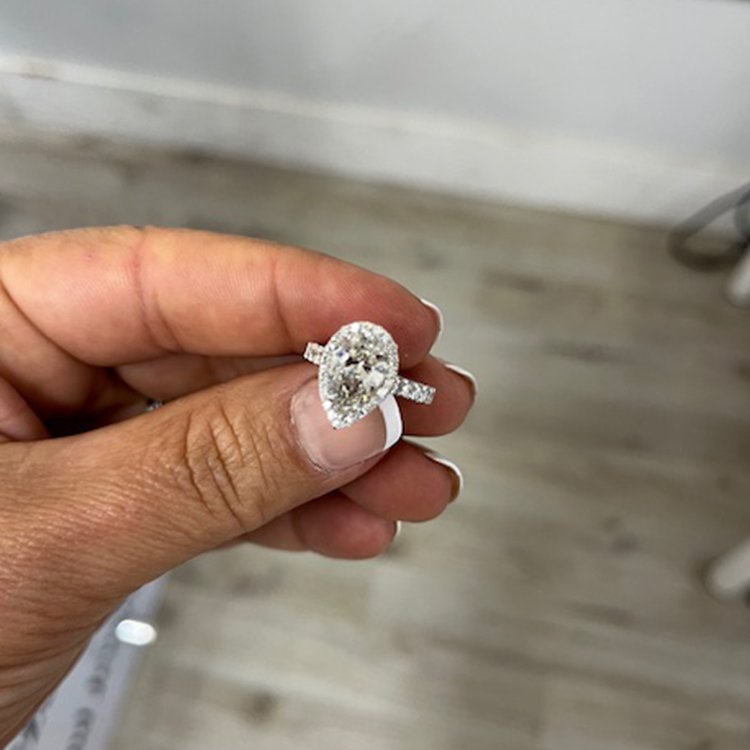 Bespoke Diamond Elegance Ring